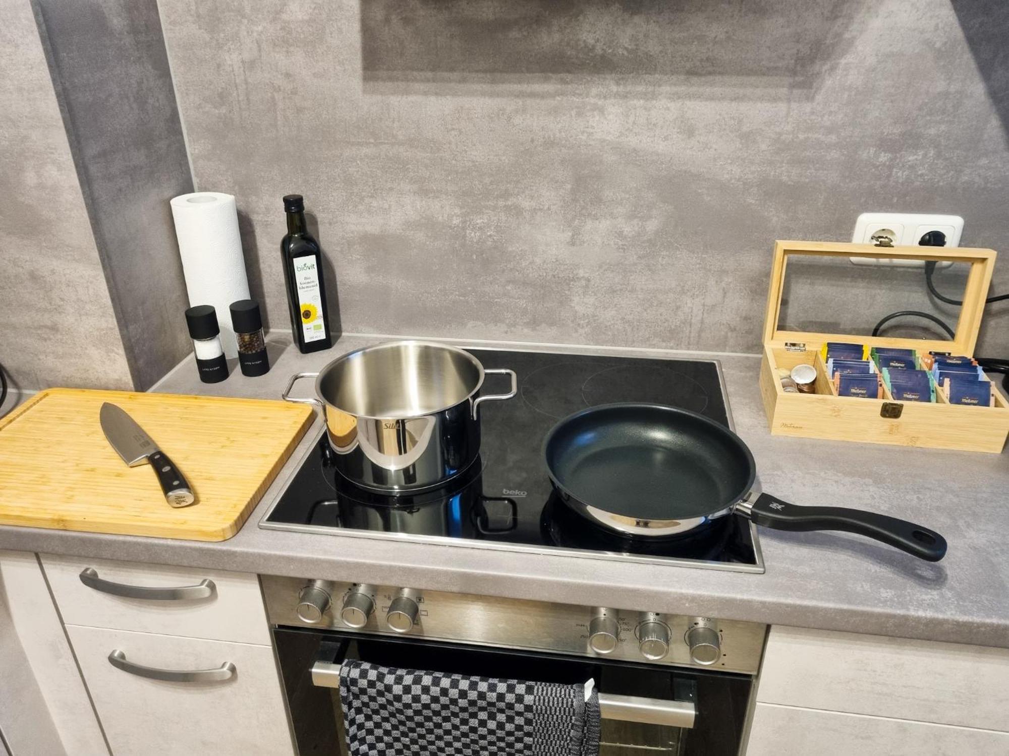 Maremar - Design Maisonette Altstadt - 4 Pers - 57Qm - Luxus Boxspringbett - Kueche - Arbeitsplatz - Privater Parkplatz Грайц Экстерьер фото