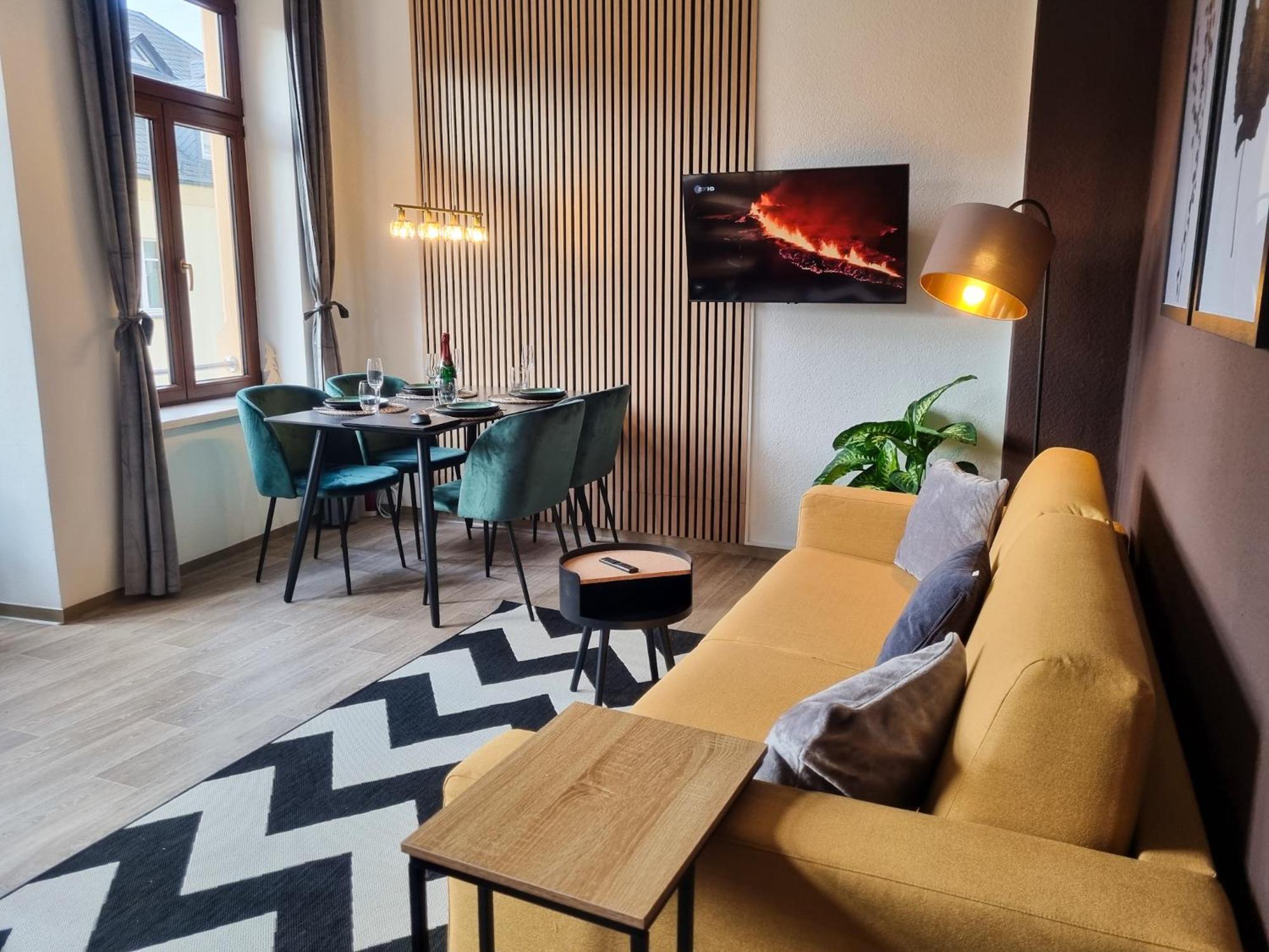 Maremar - Design Maisonette Altstadt - 4 Pers - 57Qm - Luxus Boxspringbett - Kueche - Arbeitsplatz - Privater Parkplatz Грайц Экстерьер фото